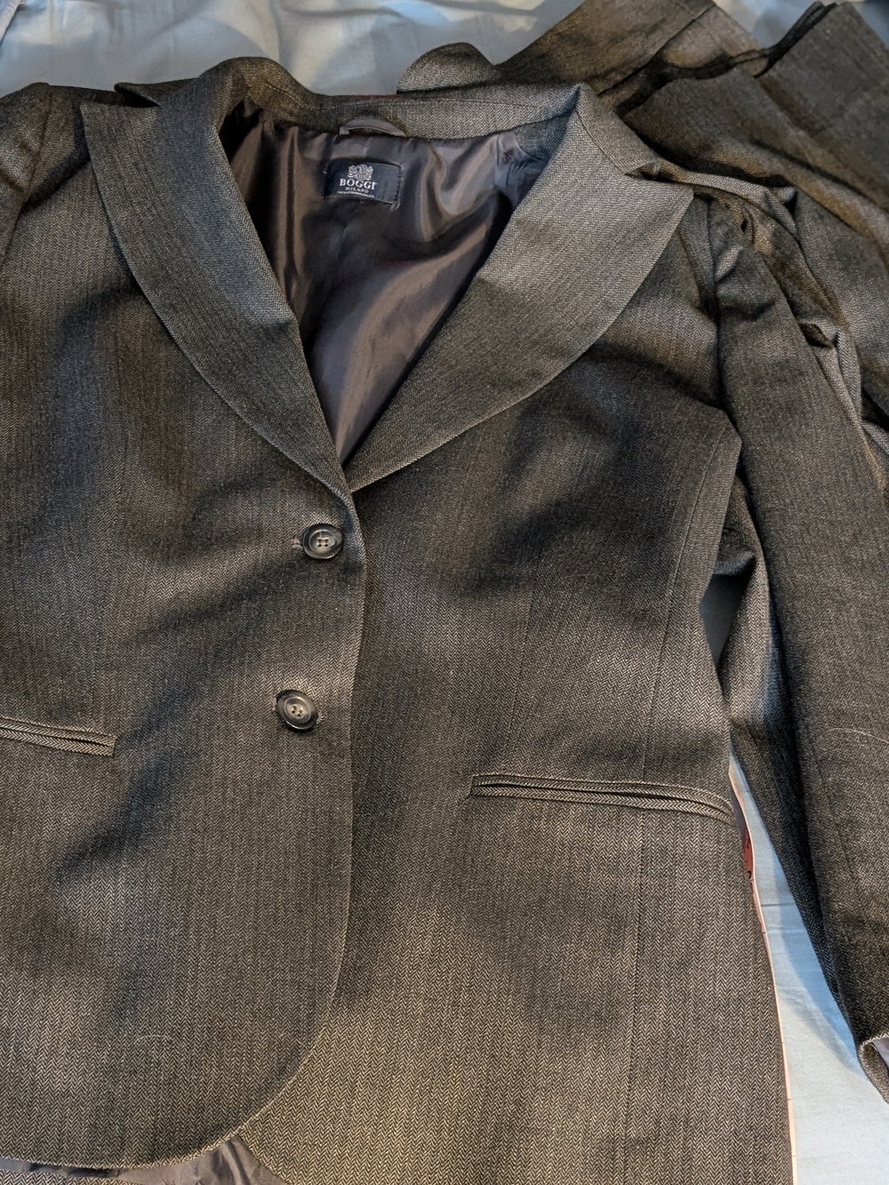 Boggi Milano Italian Women's Gray Tailored Blazer With Matching Skirt & Pant